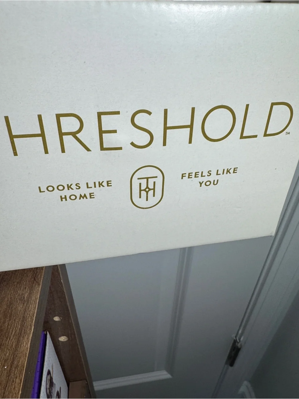 Threshold classic scalloped